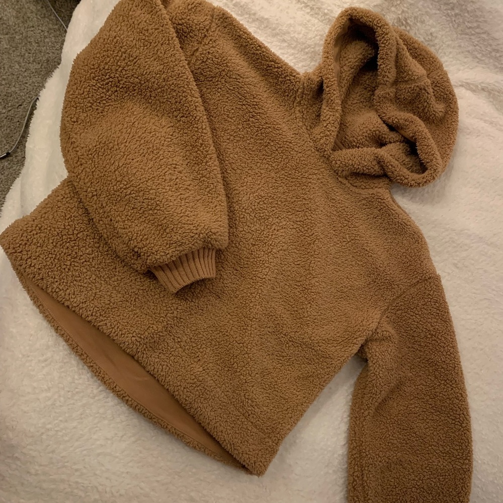 Abercrombie & Fitch fluffy Sherpa cropped sweatshirt